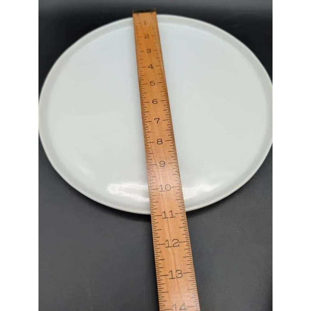 Crate & Barrel Mercer Pebbled White Dinner Plate 11
